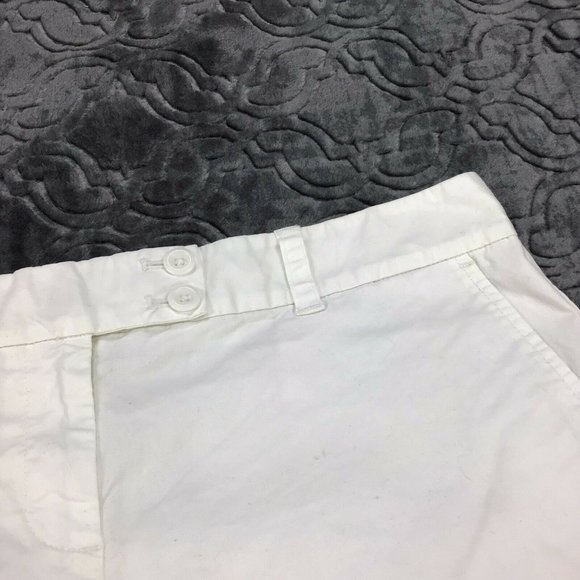 Vineyard Vines White Summer Whale Logo Chino Short - Picture 2 of 5